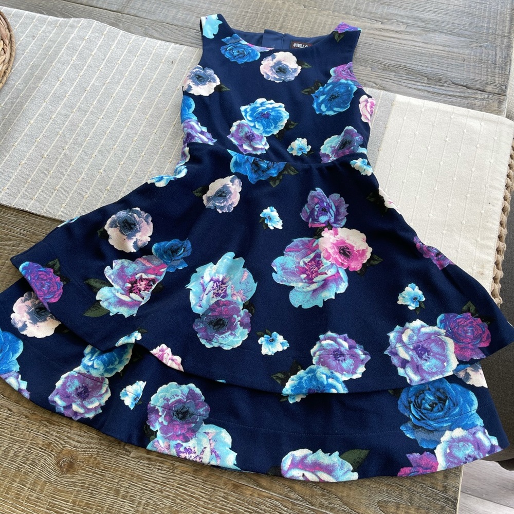 Girls dress